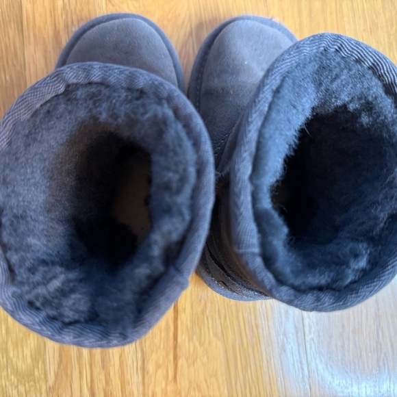 UGG Kids Gray Boots - Picture 7 of 7